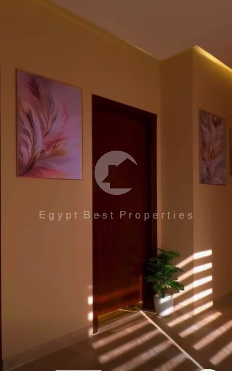 8 470c8e77-24c6-43c7-b632-952f1778c77c. jpg