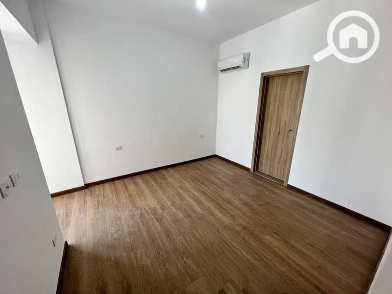 10 WhatsApp Image 2022-11-05 at 12.02. 27 PM. jpeg