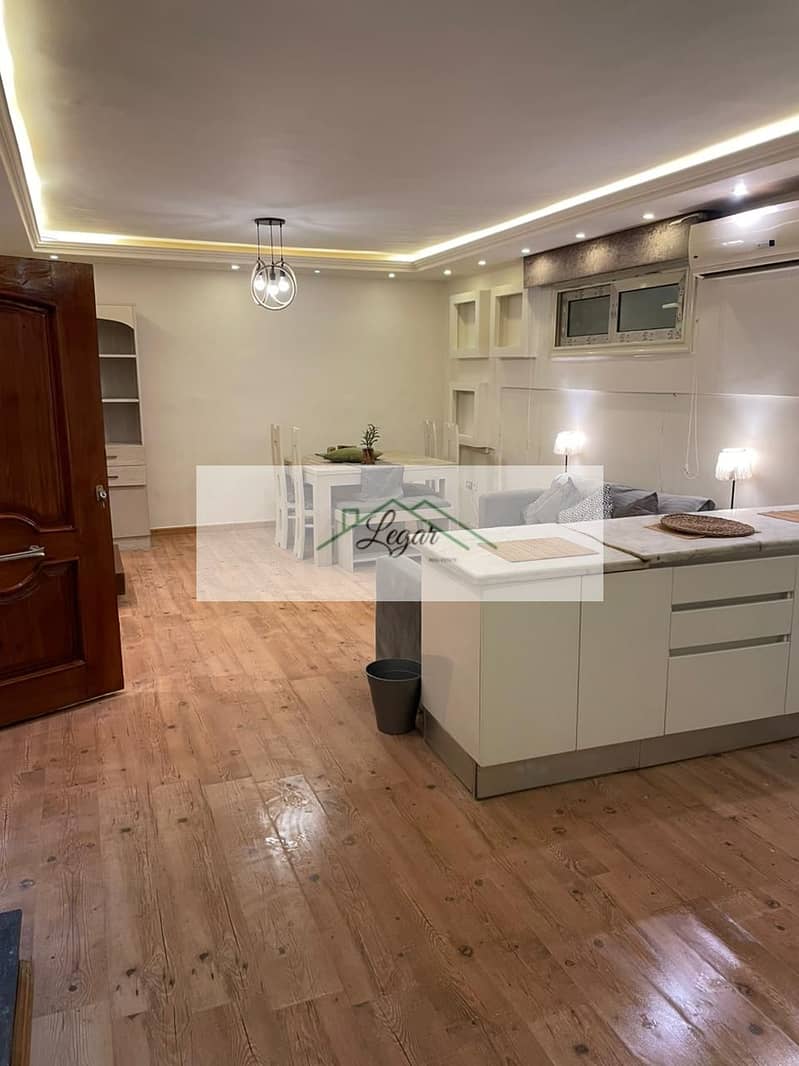 2 9000cdf2-a6e7-45b6-ad8f-961439f5e800. jpg