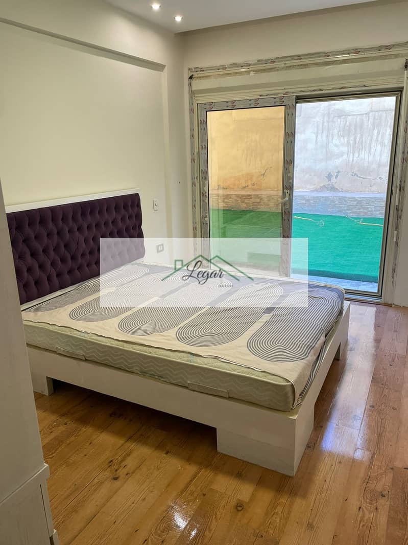 4 88bc8634-6ebd-419c-8fab-bc4d205ec4f3. jpg