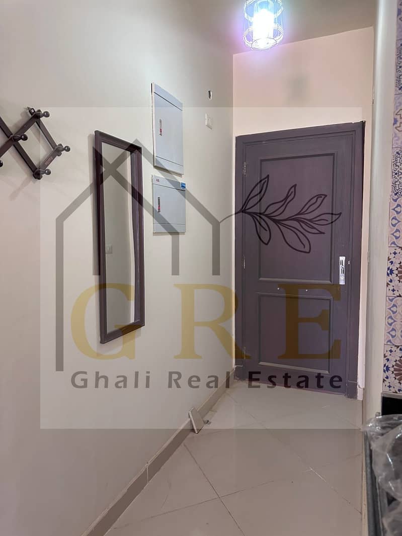 8 b1244d93-03c3-4cca-ad9d-d465828643d9. jpg