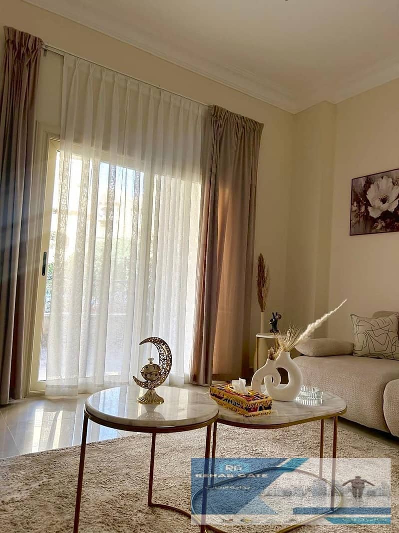 4 6e5507f7-a152-40a1-a595-a3485feb47a2. jpg