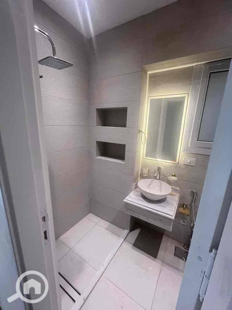 7 c66e6ac3-ae0b-4a26-9b4f-7369685e88d2. jpg