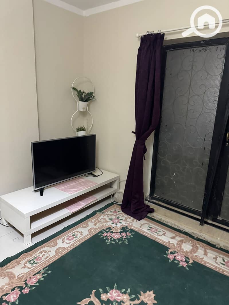 6 e9c3b4eb-f63e-42bc-94fb-7925483db89b. jpg