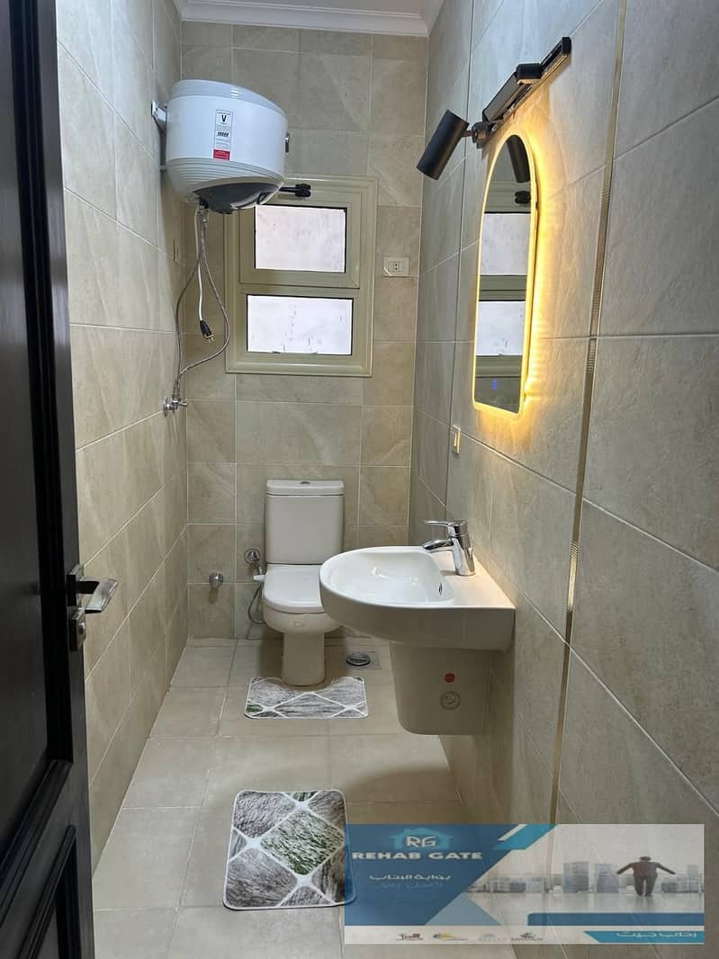 16 e3de53d7-4af5-4ec8-a8a8-d6953a8a3977. jpg