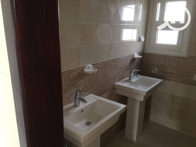 10 618572816_2430950640698711_4864720180625432082_n. jpg