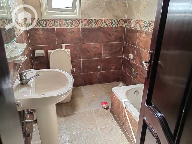 11 619260609_2430950677365374_1969827729257927348_n. jpg