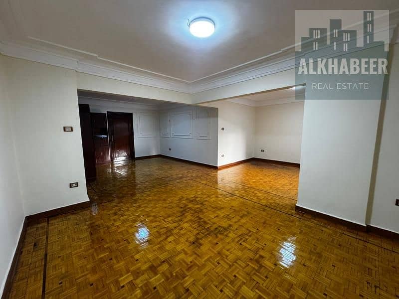 4 e9b93df8-648c-45a1-8ae7-4eef3eb71ad5. jfif. jpg