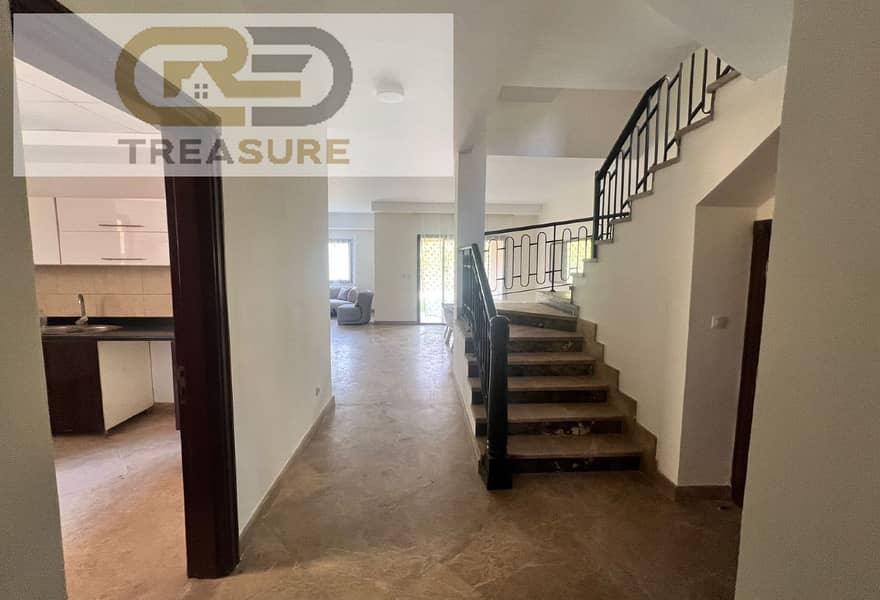 4 fef1c46d-3386-44bd-aa3b-ac8b545467b3. jpg