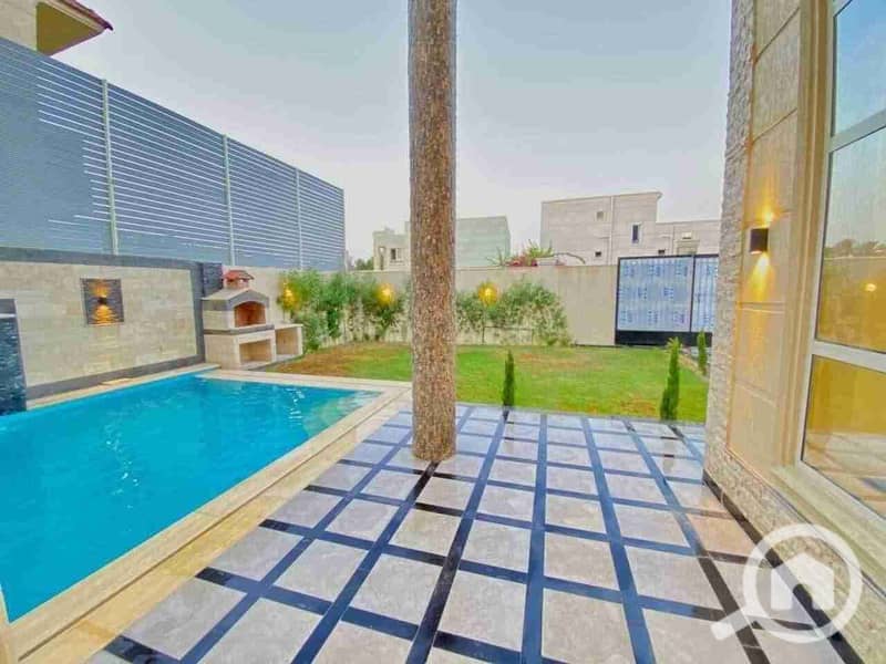 4 FB_IMG_1764069841129. jpg