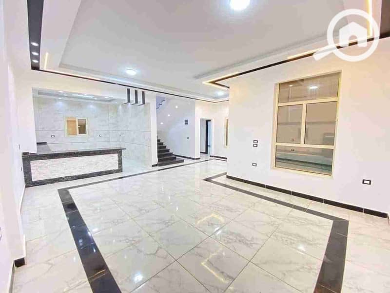 6 FB_IMG_1764069847394. jpg