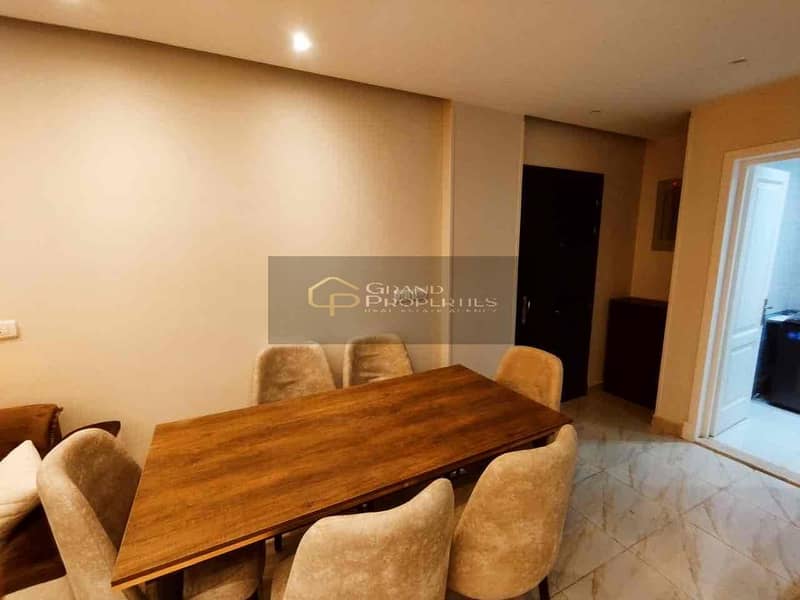 2 b6f5fcd2-d67d-4dfc-9a18-584ba63951b0. jpg