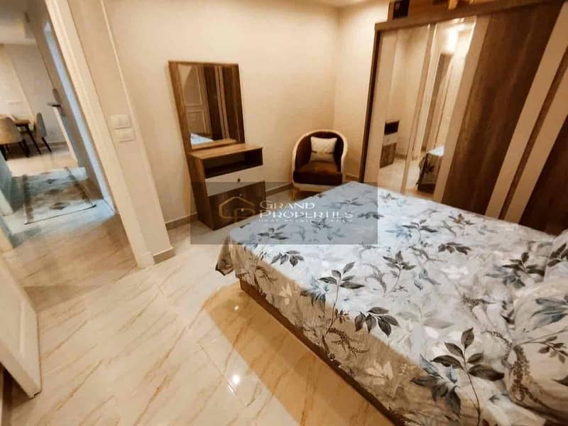 8 ac46fb9d-f665-460c-bef9-42b691584848. jpg