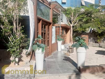 محلات تجارية  للايجار في القاهرة الجديدة، القاهرة - محل متشطب ايجار يصلح مطعم او كافية فى التجمع الخامس