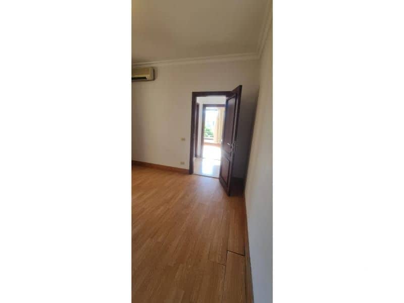 7 700c2569-9458-4003-aafa-839a9aa19d87. jpg