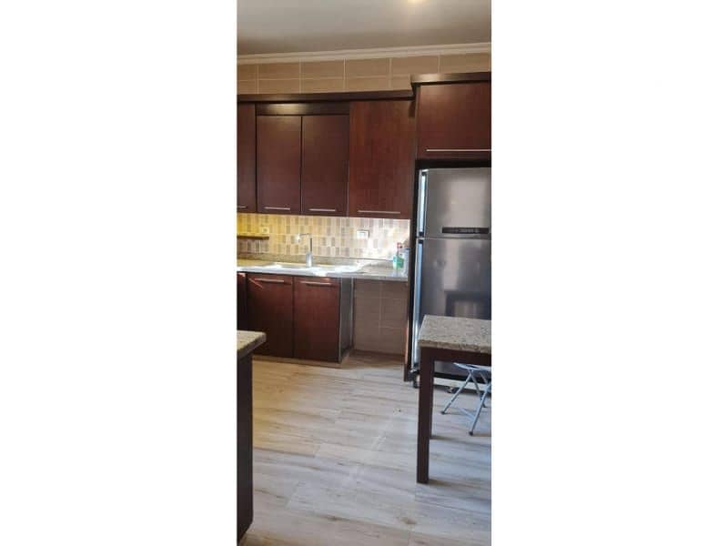 9 0decdc88-c2a0-47d0-989c-75b34d9c1171. jpg