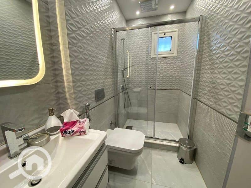 4 590da368-569a-4b76-8d00-80e9c25afbb0. jpg