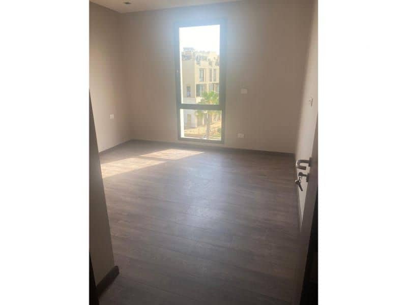 5 0a359997-1f12-4d81-afad-052c33238f41. jpg