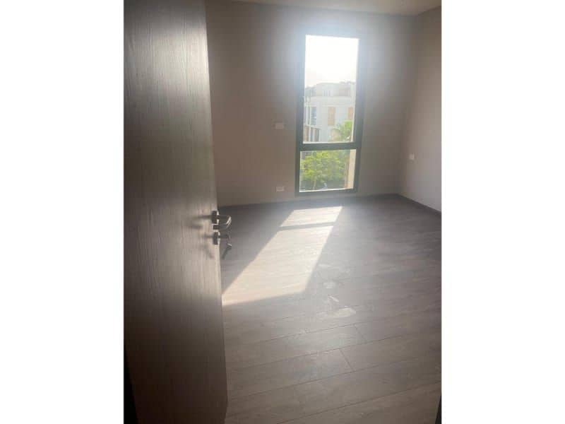 6 dfd57c21-4e9c-45a2-a4c8-7ed81e4a906c. jpg