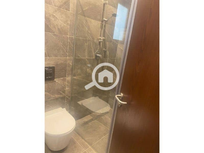 9 a6dd736c-08ff-45ed-8f54-64c2f20a83cd. jpg