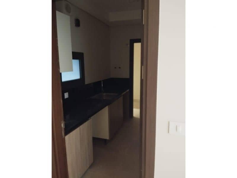 7 735a6b4b-3201-4c1d-b8ea-e0d3d02da794. jpg