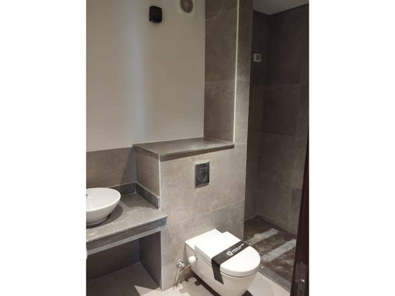 9 418ff658-5a77-47fc-ad06-a5c036773db6. jpg