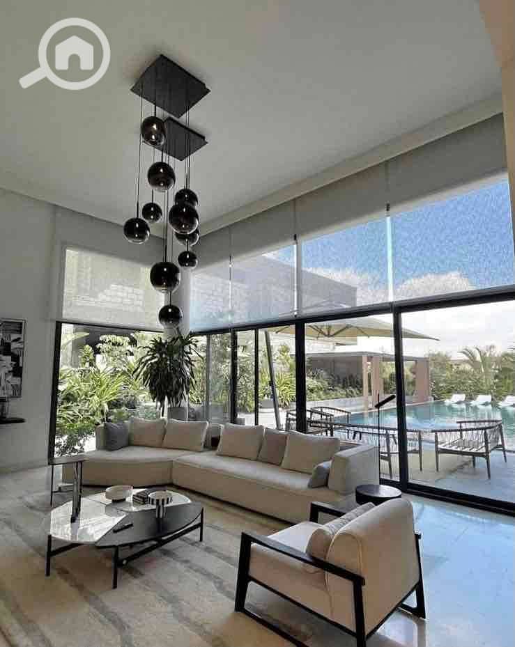 2 461bb32f-5e8a-4277-8b07-681519de7688. jpg