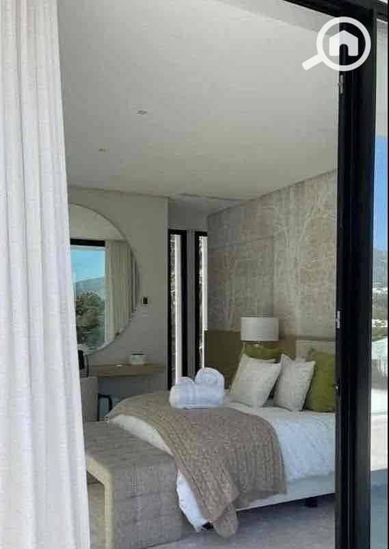 6 c912b806-ed01-46a4-a075-18bca41be2cc. jpg