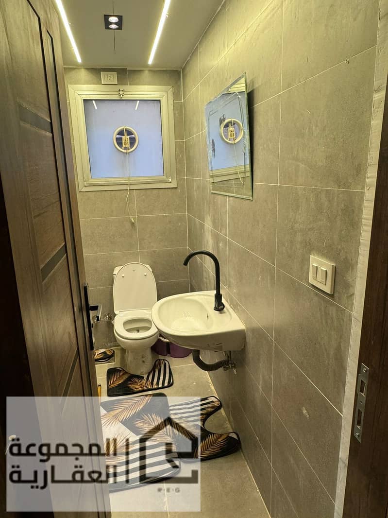 8 7274c90e-8764-43f3-8f68-97de6aa2ab9f. jpg