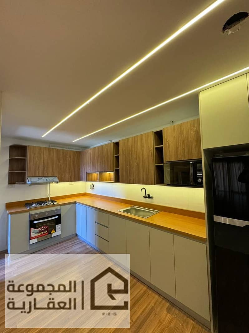 10 c7d0ca0d-db5f-4c8a-a1d8-04fdd3ac89f0. jpg