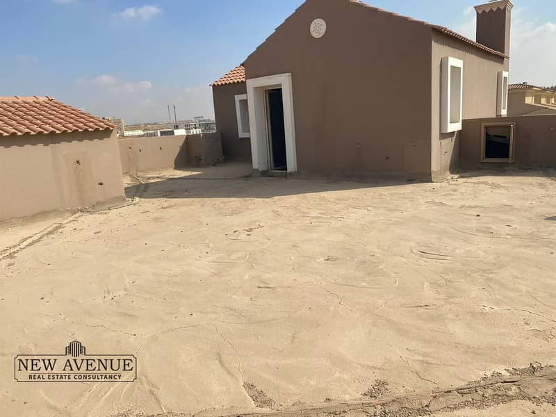 9 e7e8c3f6-36b0-47e4-a0d2-95a9db429cf7. jpg