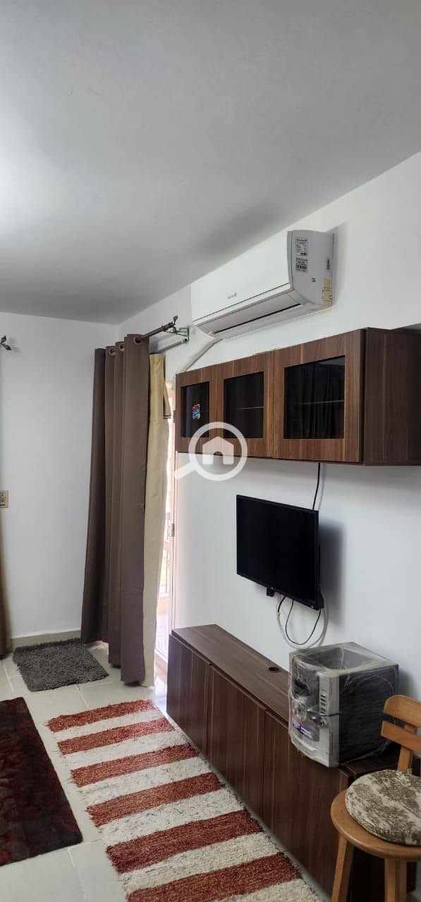 2 fbe6013b-fb37-4028-9038-c3c9c23e203a. jpeg