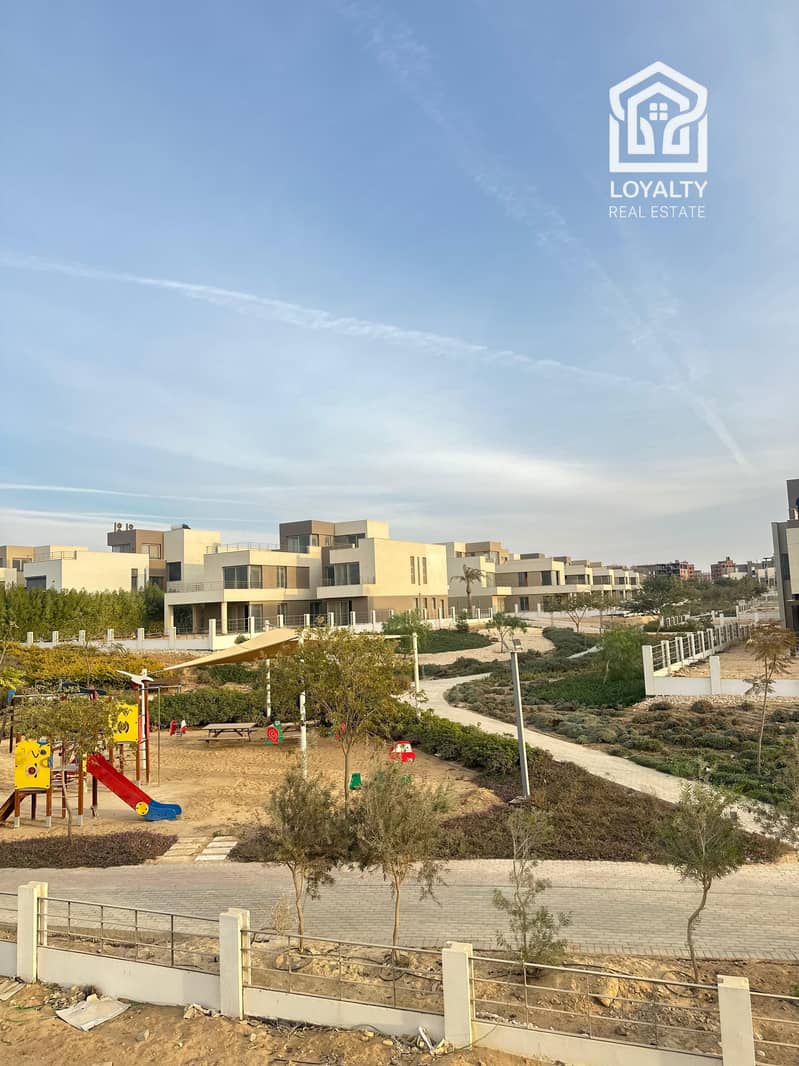 12 25490614-95c9-423b-8363-e31e38dd56a2. jpeg