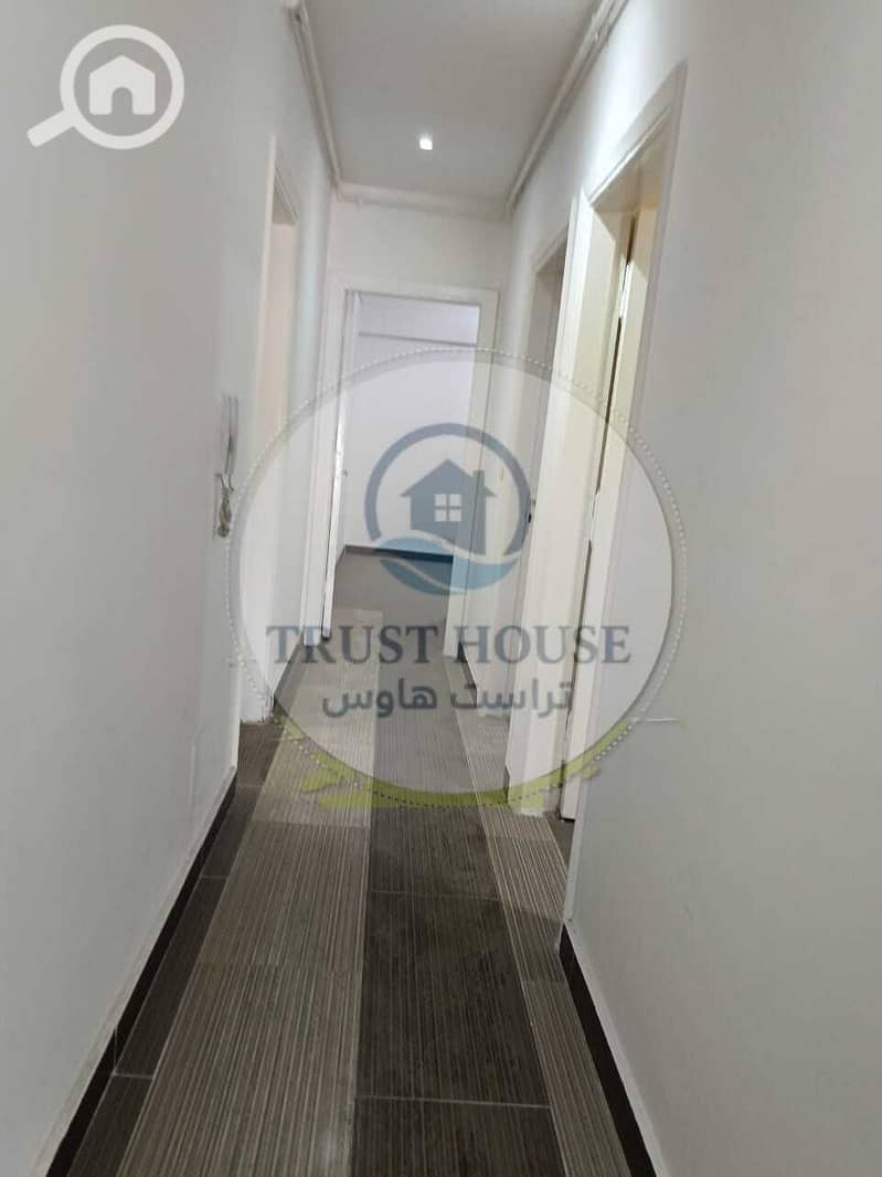 12 WhatsApp Image 2025-10-03 at 16.03. 41 (1). jpeg