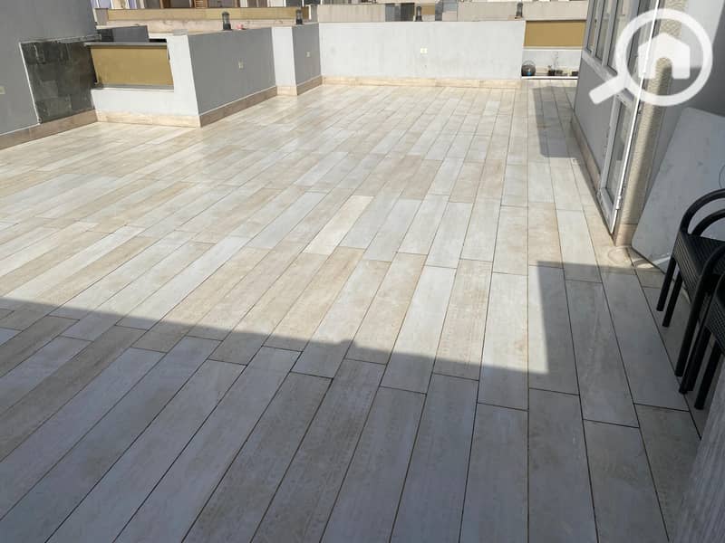 4 cd270102-ba4d-498c-a530-f9739f1452b9. jpg