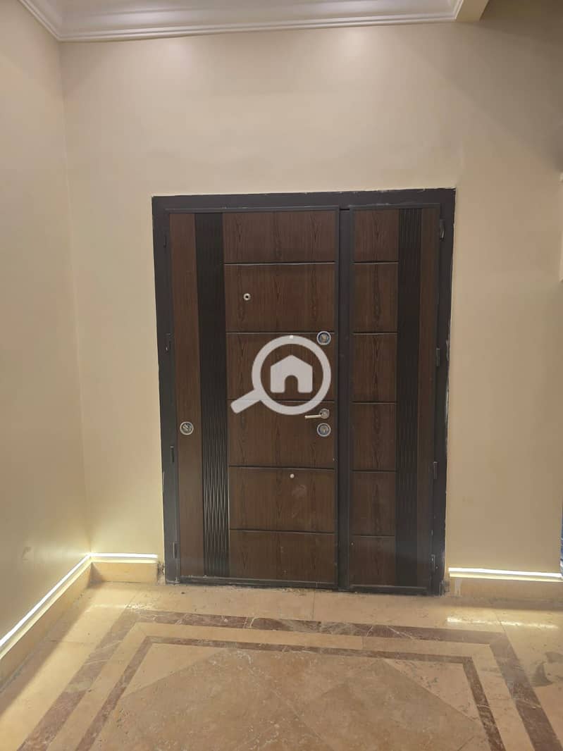 12 aadc2716-de23-4c77-836a-33432a005dbc. jpg