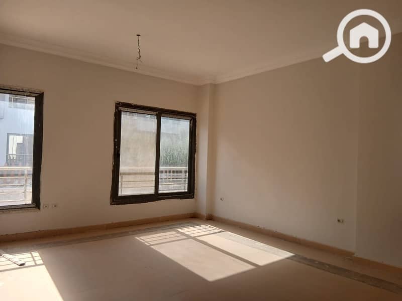 5 WhatsApp Image 2025-12-14 at 13.00. 59_328c497c. jpg