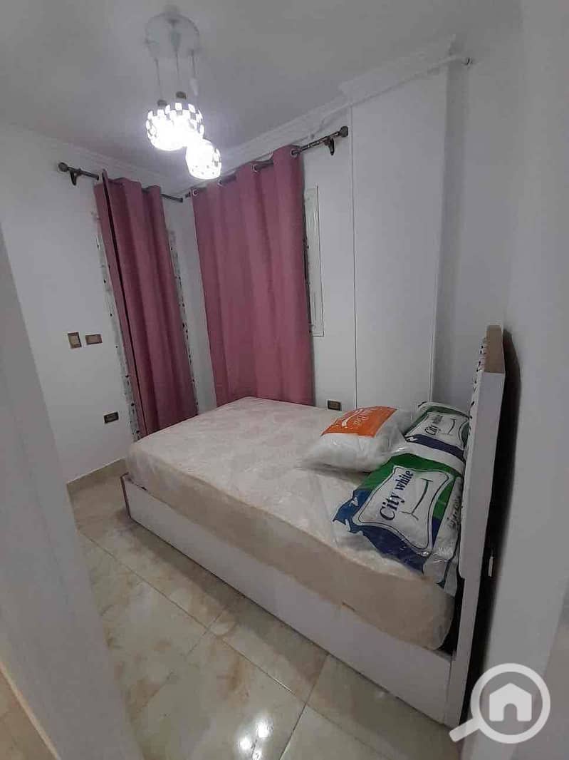 10 4ebda132-33a9-4927-921e-59ae198e5252. jpg