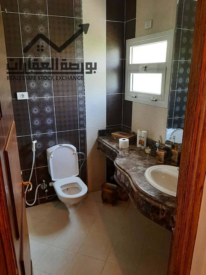 4 3ff501d3-f86f-4fe2-94eb-f3cd47fa8bd9. jpg