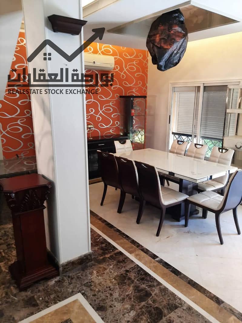 6 d9471f90-4d4b-4e24-9c7c-58f7c43f289d. jpg