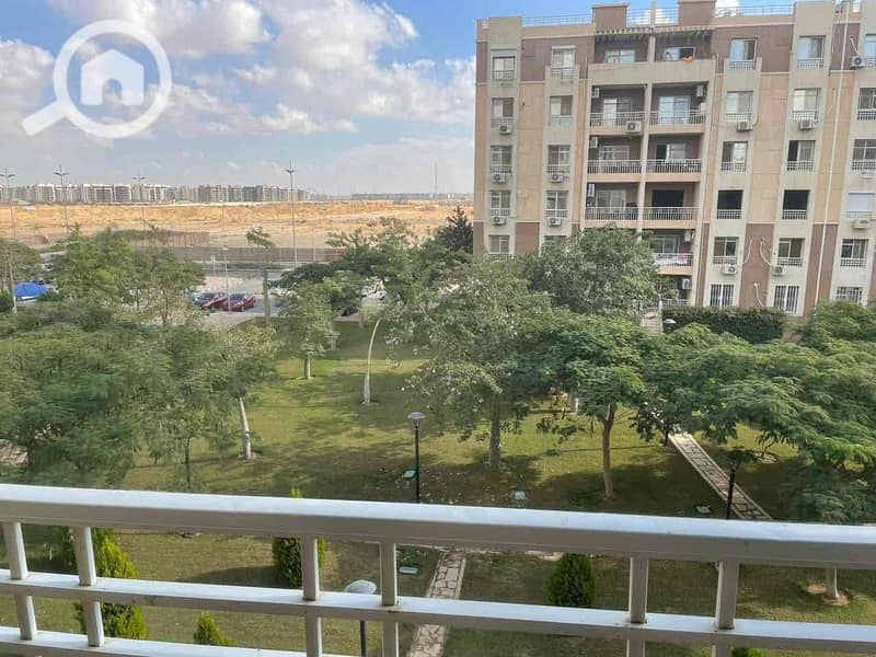 10 15e518e9-2e73-4087-b097-5131c9e3d700. jpg