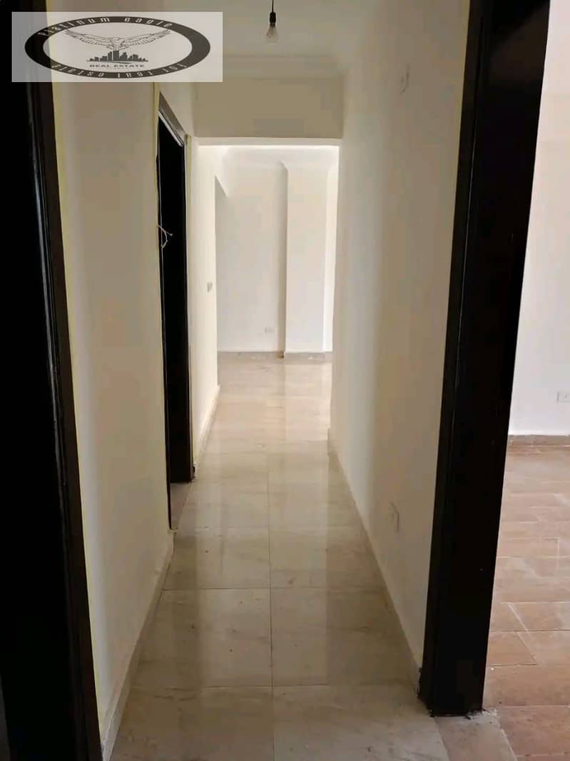 2 29cffba8-6cc7-4d87-8b03-775ab04f1a5e. jpg