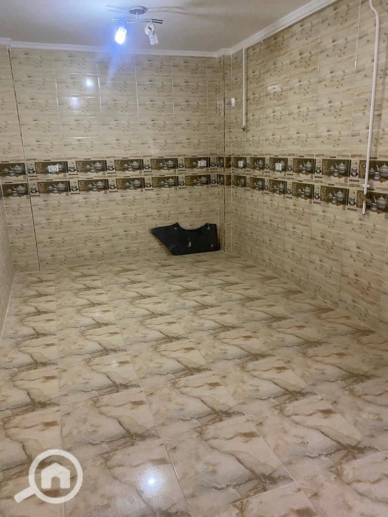 2 0686ad4a-b4f9-4d4e-beff-8ea3c89e5d78. jpg