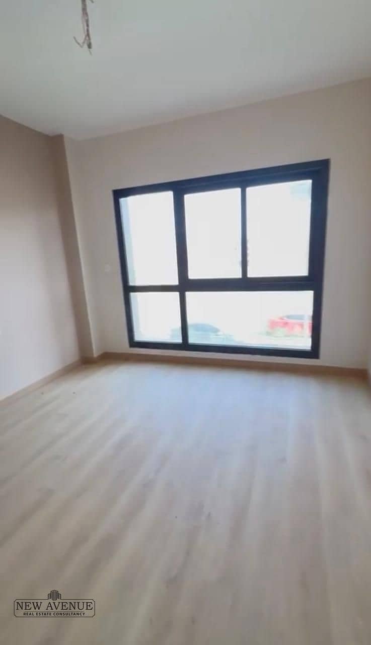 4 61f897ef-0a94-40cf-8424-6c1ac1828248. jpg