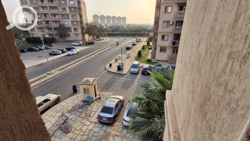 2 04ed8d4e-a5db-4e42-8116-27496c59e9ba. jpg