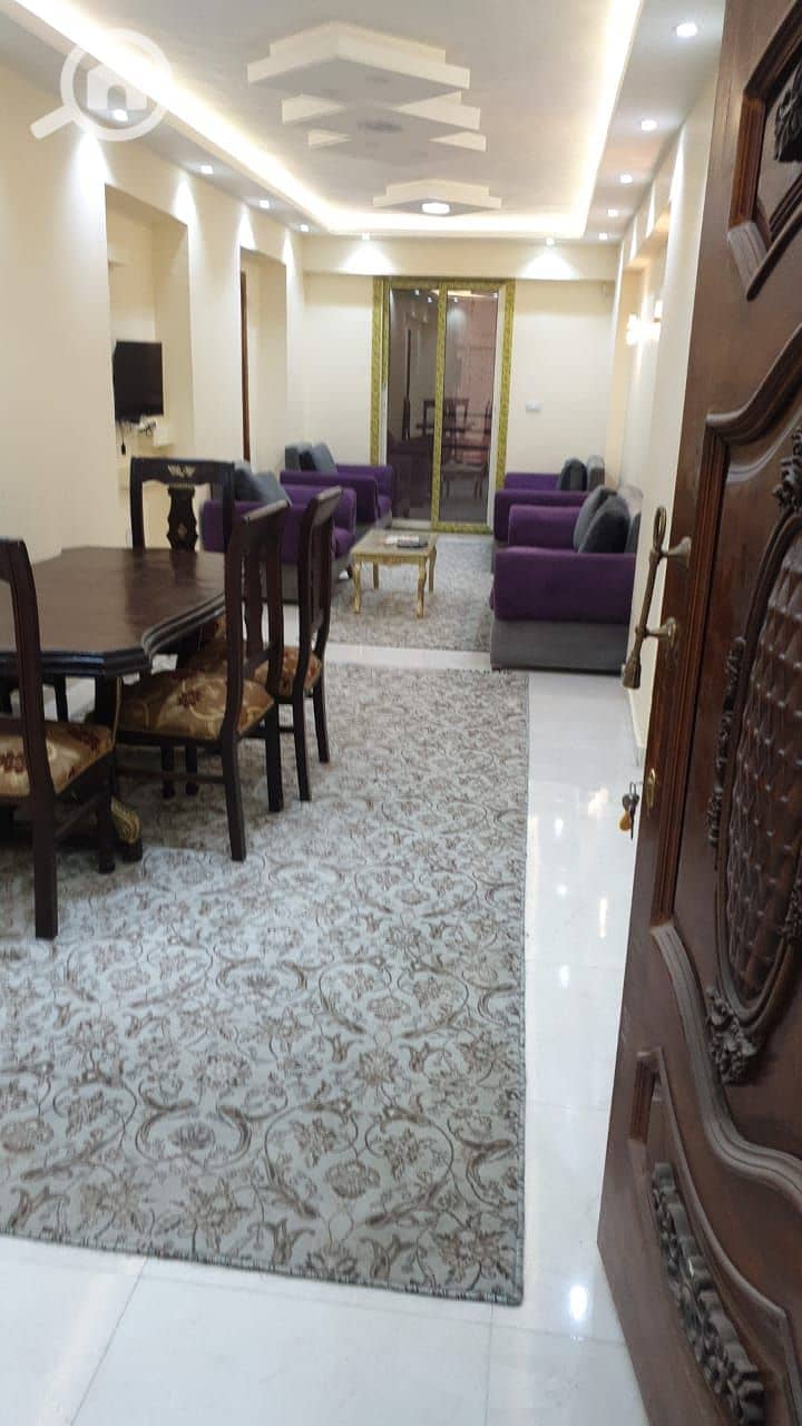 2 72e825a9-3282-4651-ad36-f19a04691615. jpg