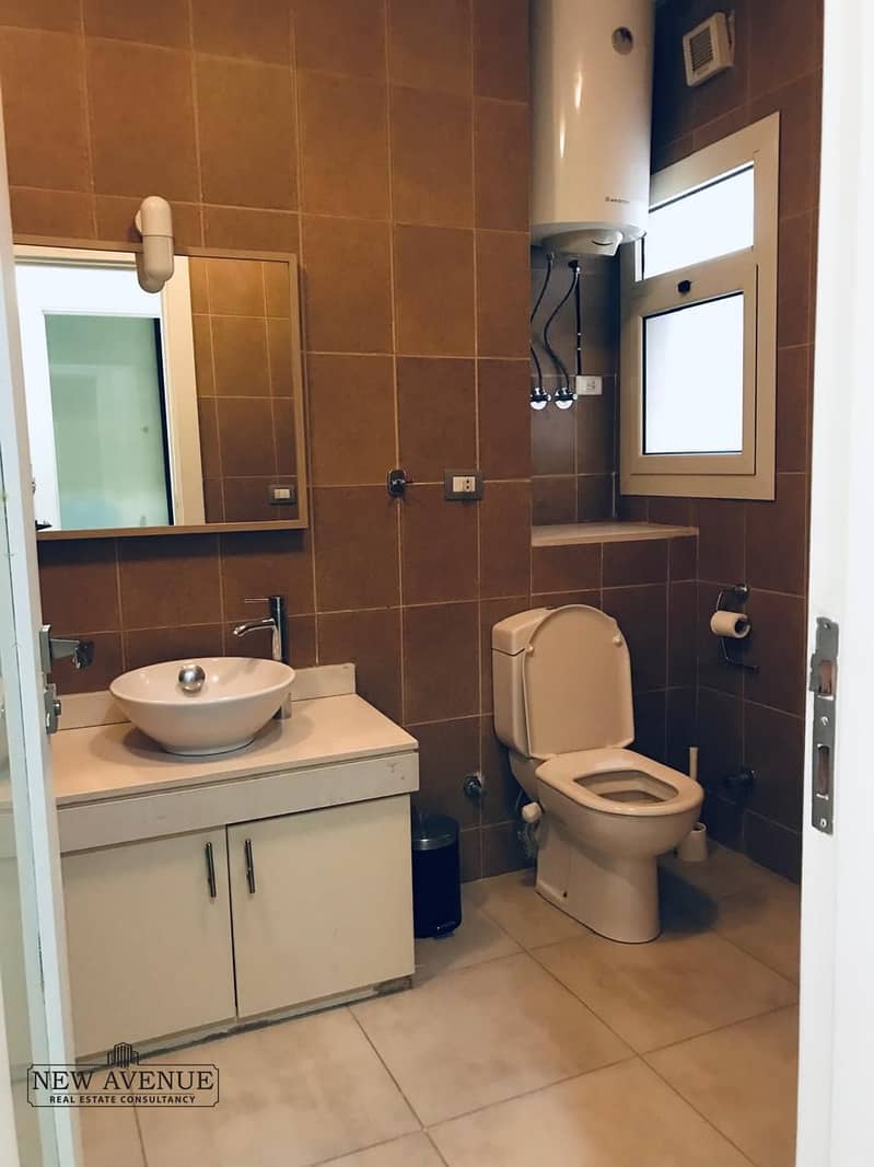 11 479a7d95-4df5-4e1c-8bb3-1f2efa368e9c. jpg