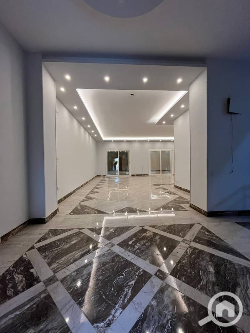 7 d8a49cd8-f76d-437c-9b31-e28e06ebf3ed. jpg