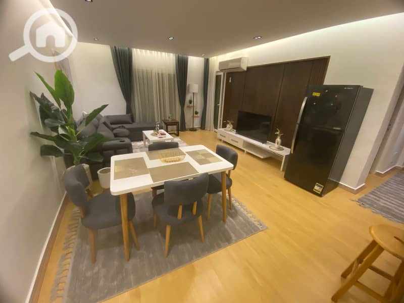 3 a5064f9c-5a7f-45b0-8f91-e68f5d5fcce7. jpeg