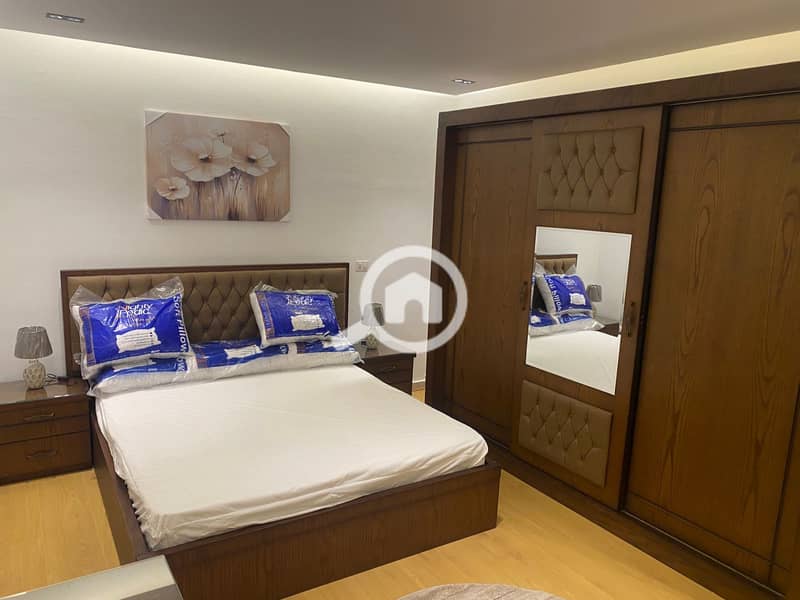 11 453ffe1c-4c6f-4081-b842-deaeafc5dbd4. jpeg